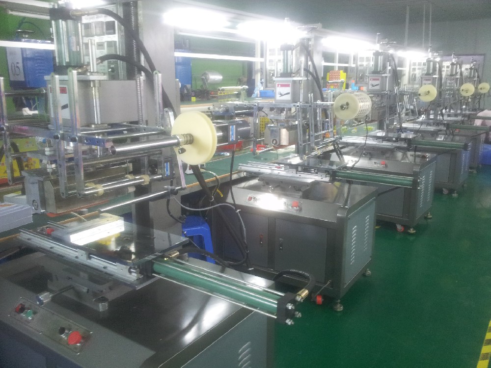 深圳客戶現(xiàn)場安裝熱轉(zhuǎn)印機