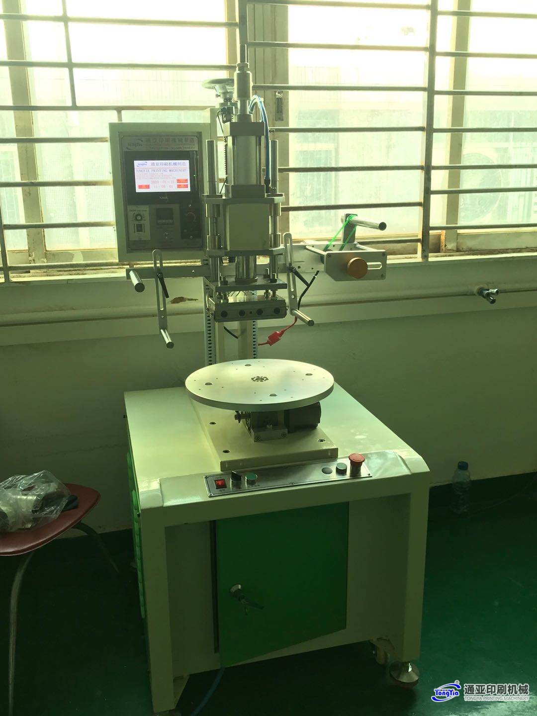 TYT-100F4C四工位平面燙金機